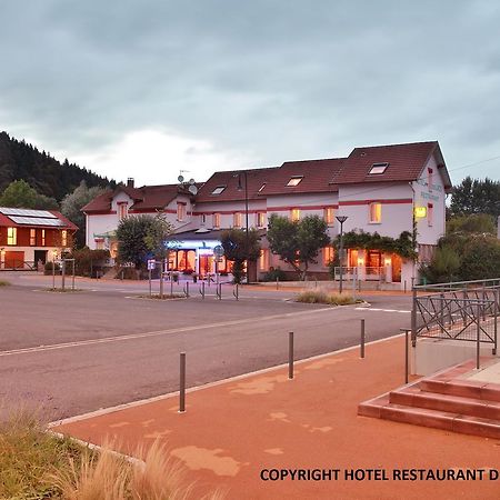 Logis Hotel Des Lacs Celles-sur-Plaine ภายนอก รูปภาพ